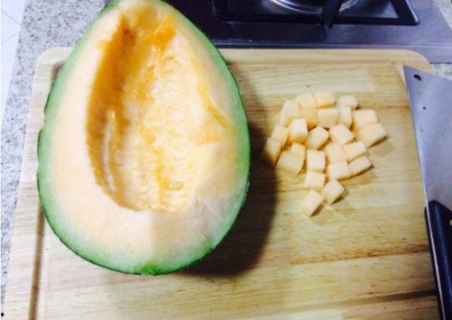 哈密瓜和螺蛳同时吃,一场味蕾的盛宴