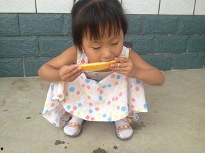 吃瓜的孩子图片,捕捉纯真与欢乐的瞬间