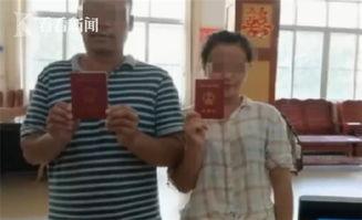 吃瓜情侣打架,吃瓜情侣上演现实版“甜蜜暴击”